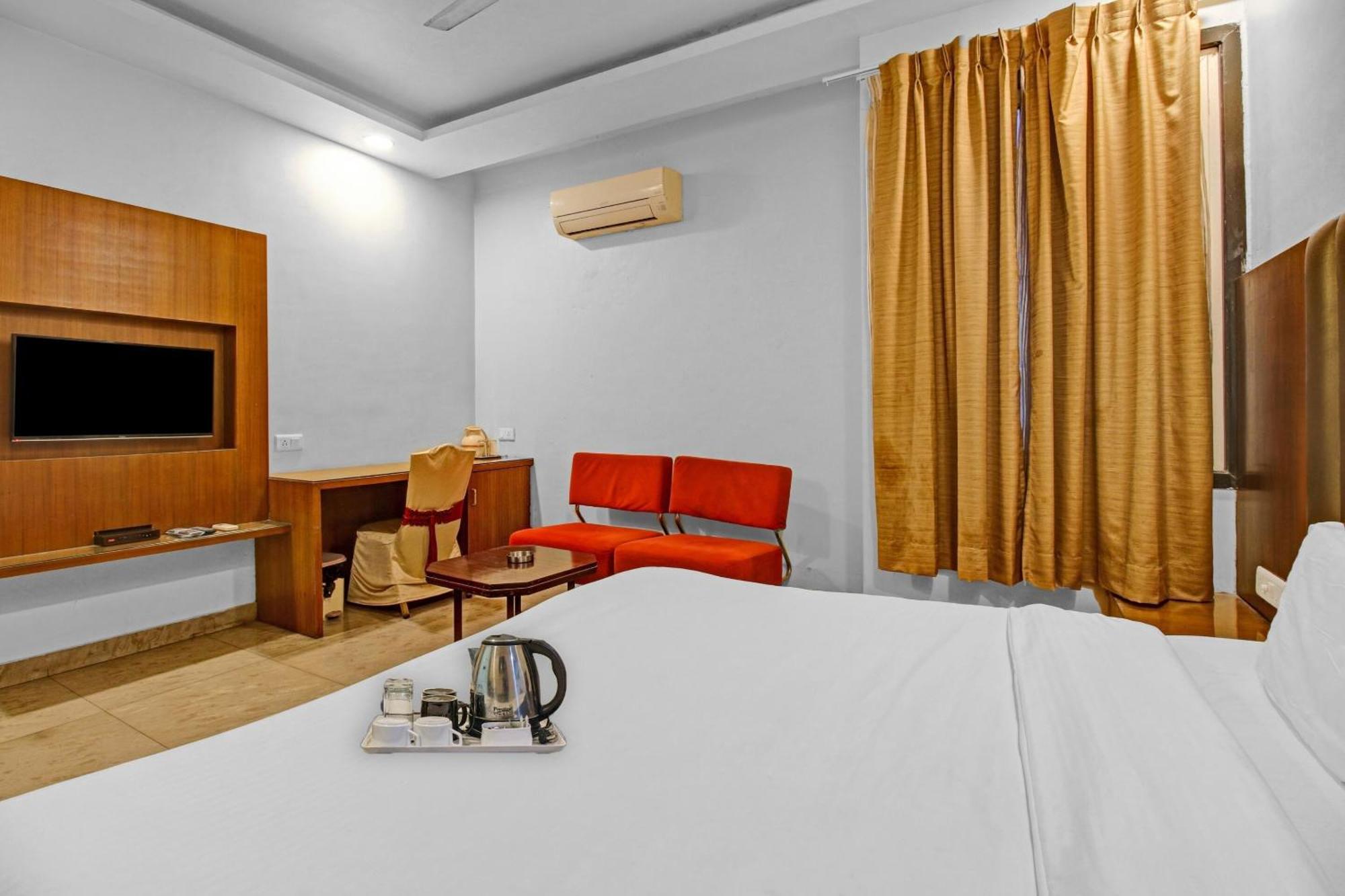Collection O Surya Hotel Bhopal Buitenkant foto