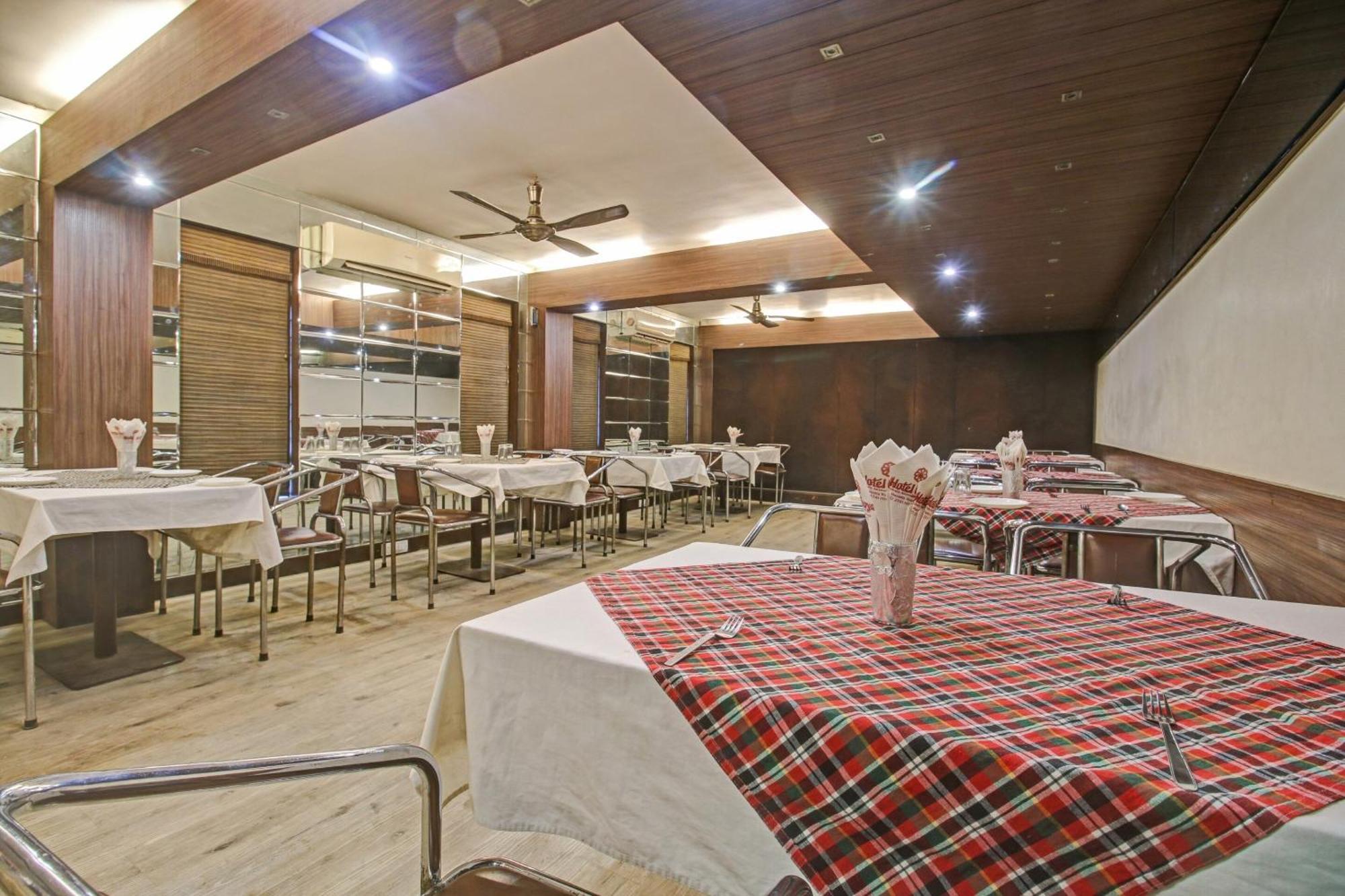 Collection O Surya Hotel Bhopal Buitenkant foto