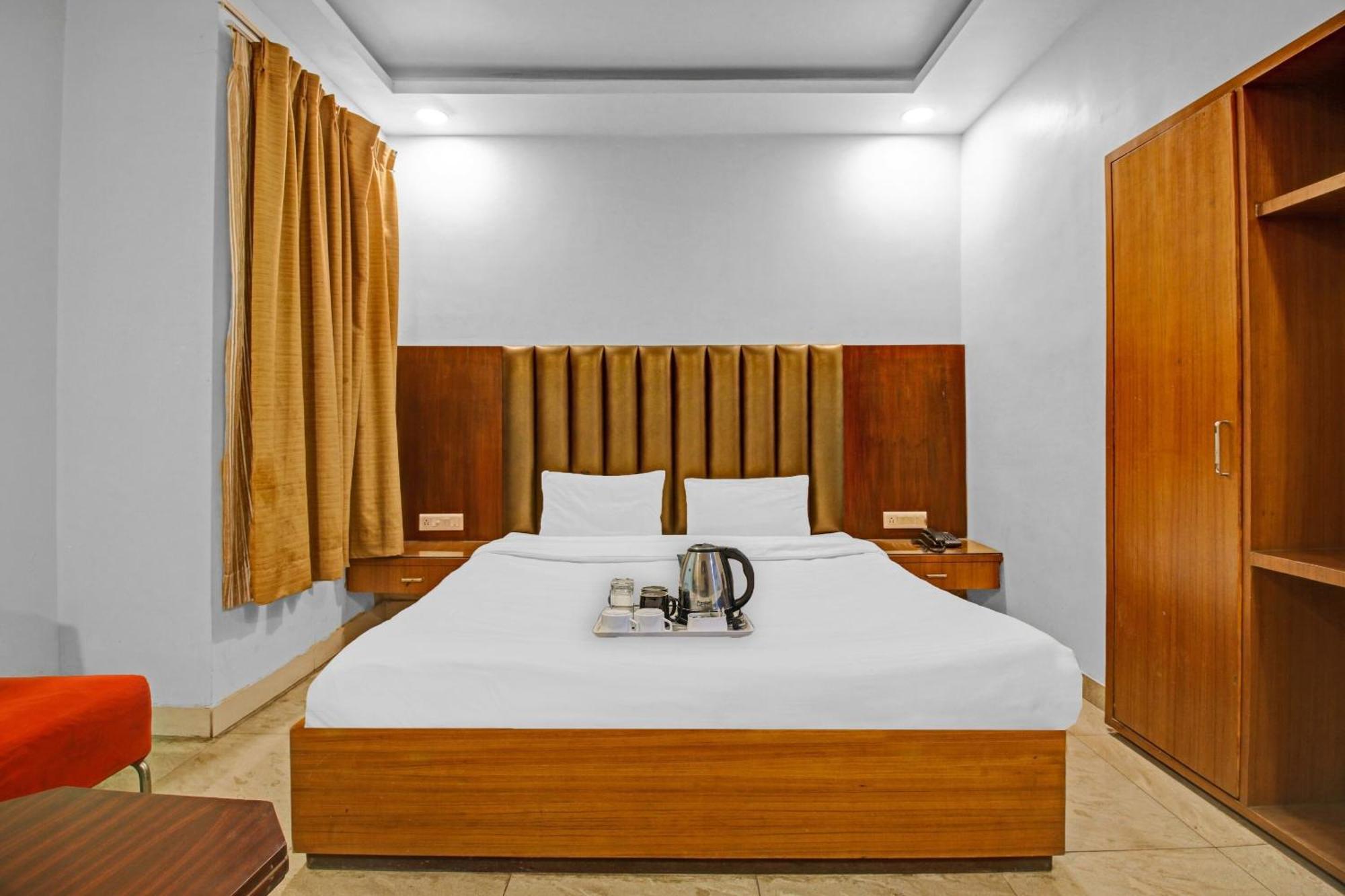 Collection O Surya Hotel Bhopal Buitenkant foto