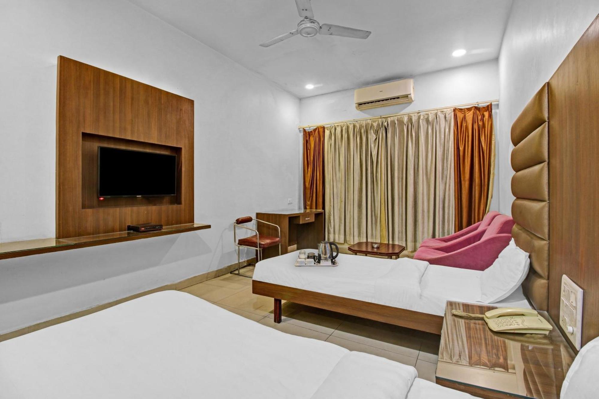 Collection O Surya Hotel Bhopal Buitenkant foto