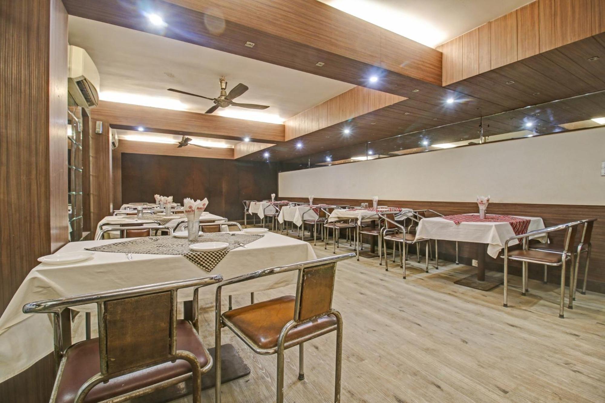 Collection O Surya Hotel Bhopal Buitenkant foto