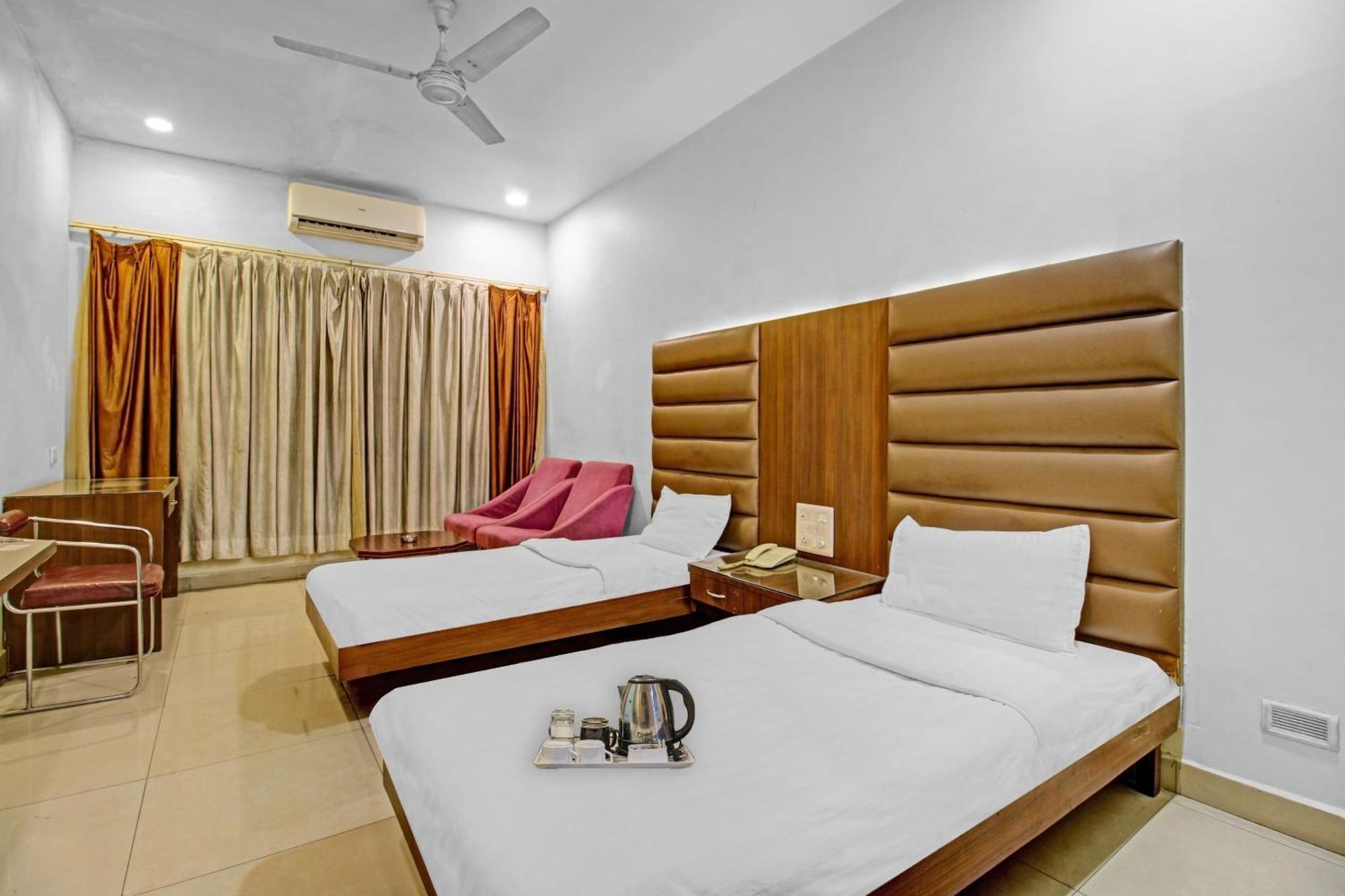 Collection O Surya Hotel Bhopal Buitenkant foto